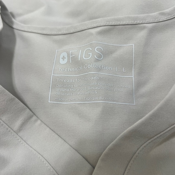 Figs Scrub Set: Large - Picture 2 of 3